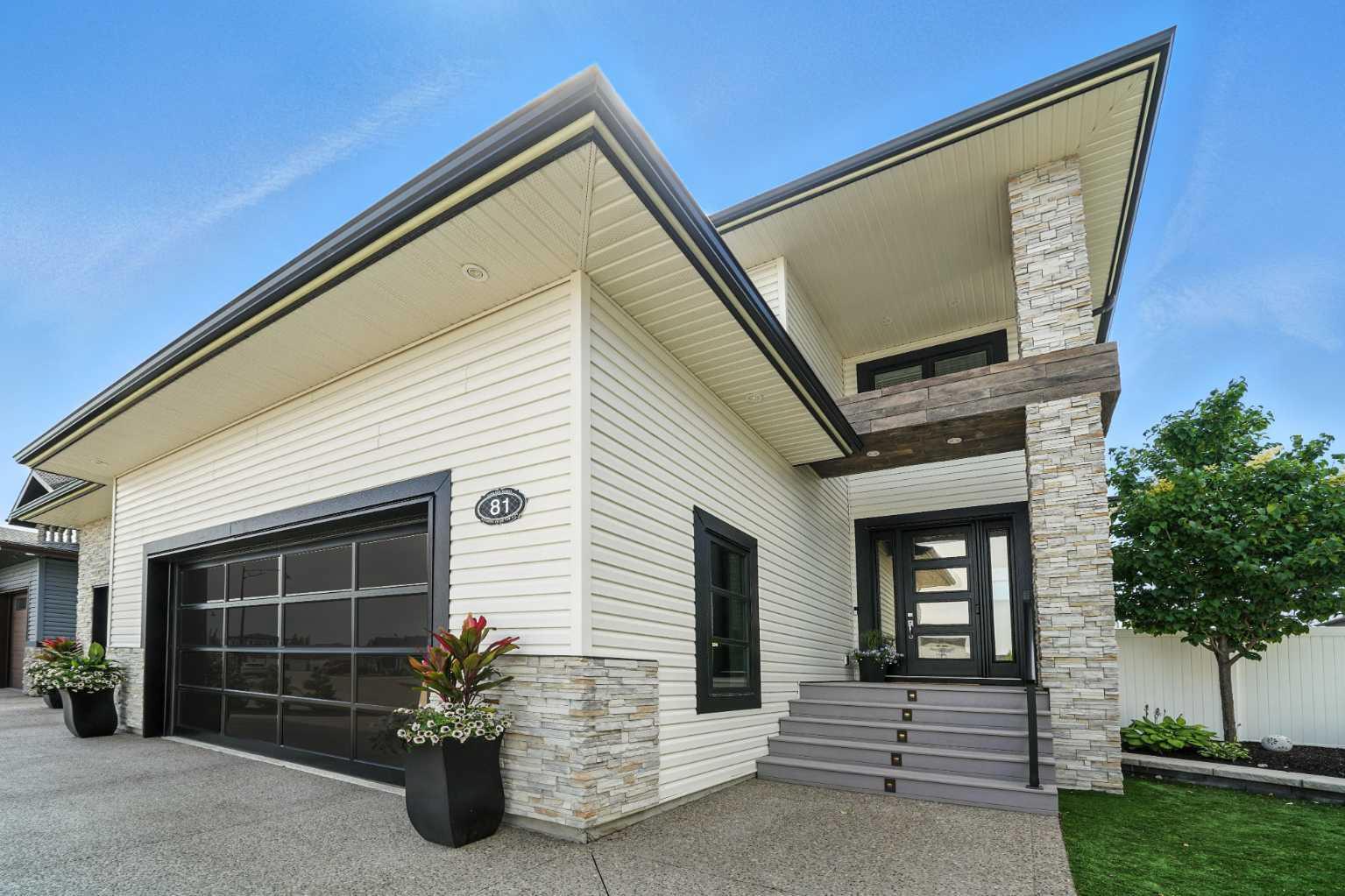 Property Photo:  81 Larratt Close  AB T4R 0S6 
