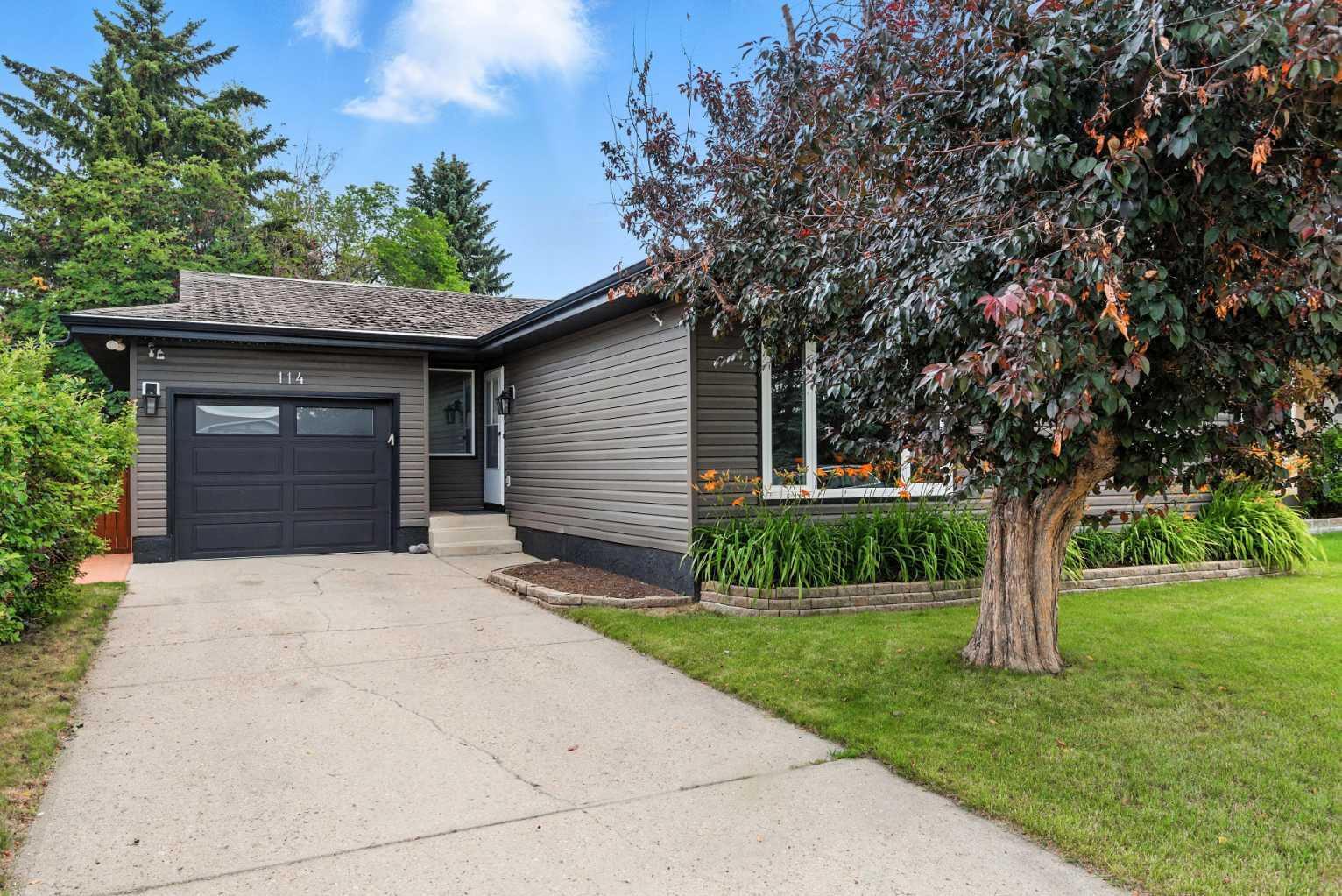 Property Photo: 114 Baird Street AB T4R 1H4