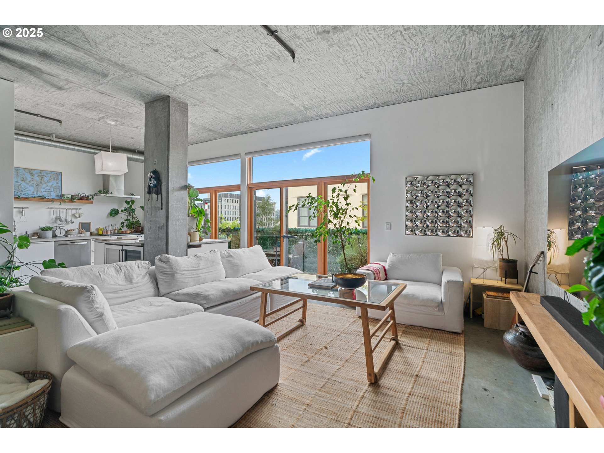 Property Photo: 411 NW Flanders St 805 OR 97209
