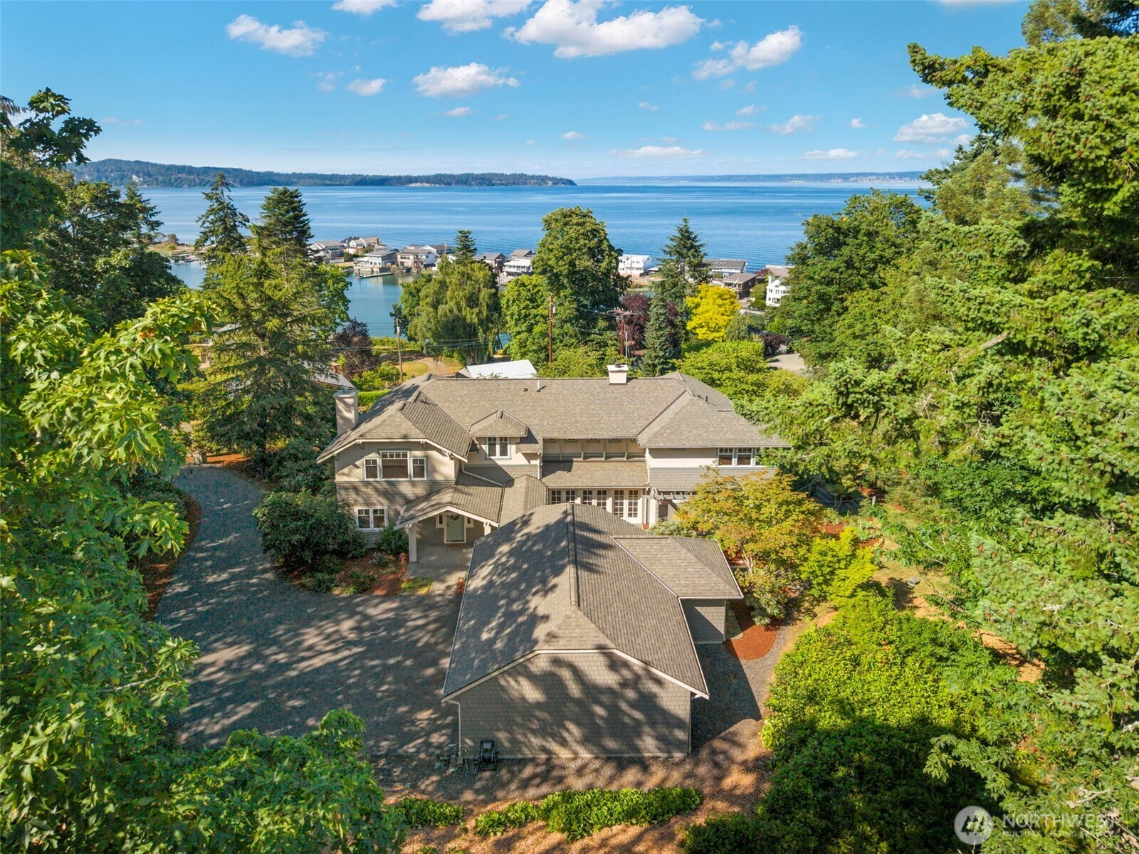 10319 NE Lafayette Avenue  Bainbridge Island WA 98110 photo