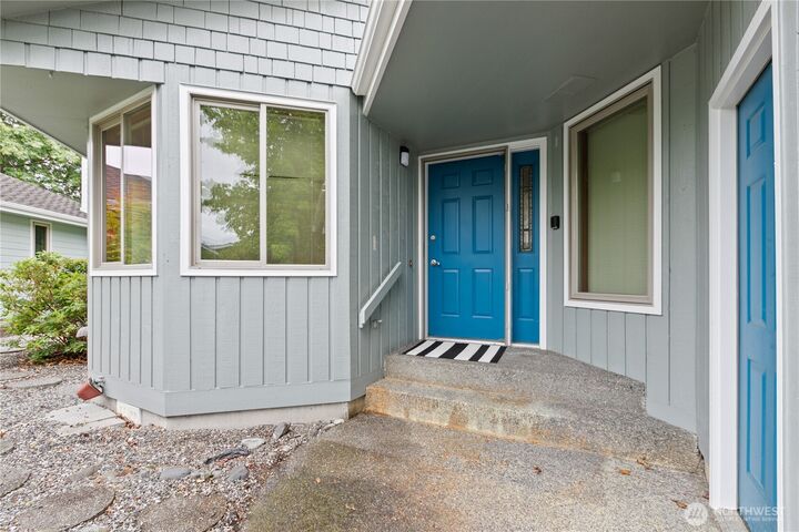 Property Photo:  4867 N Village Lane  WA 98226 