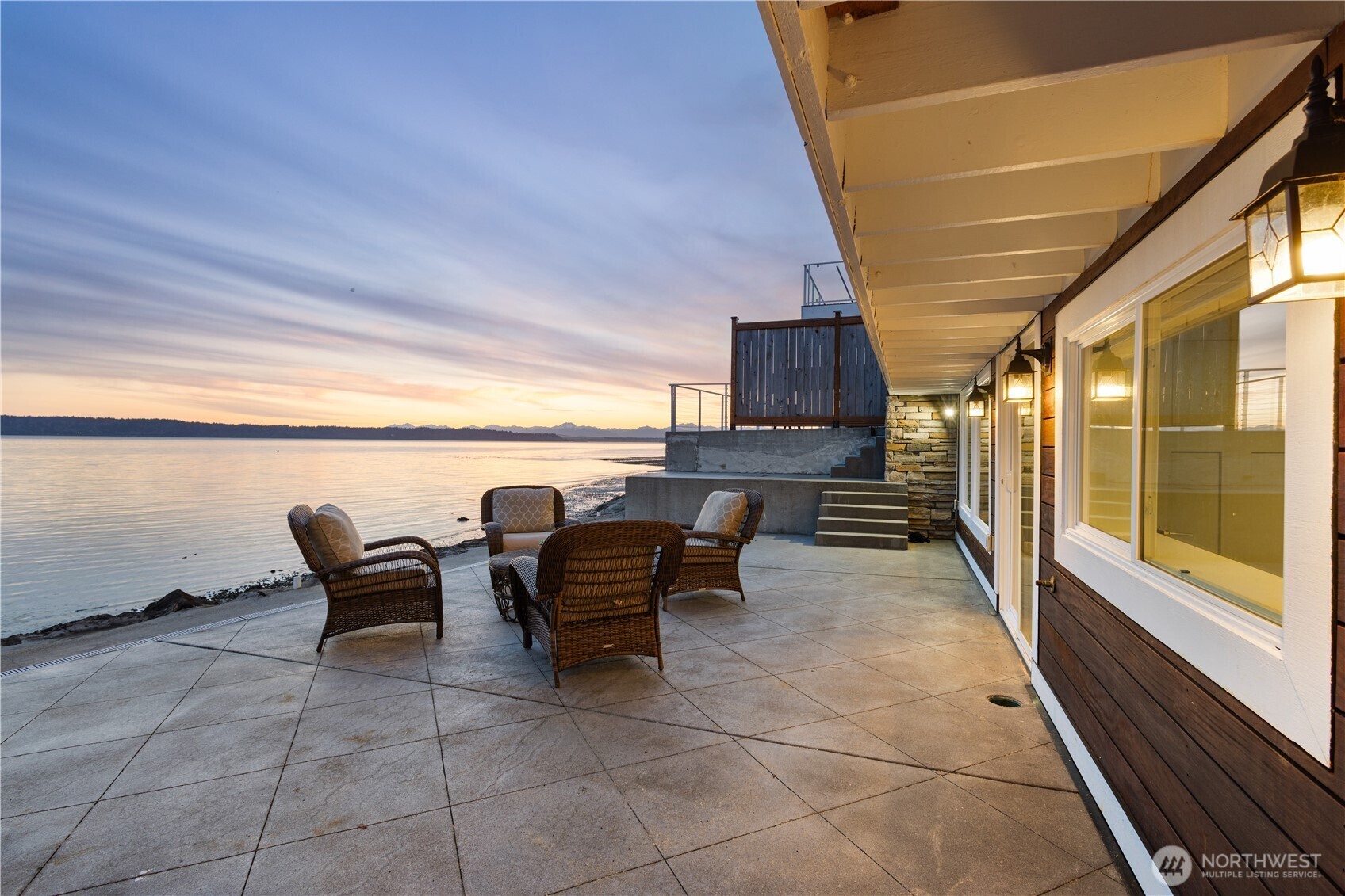 Property Photo:  12817  Standring Lane SW  WA 98146 
