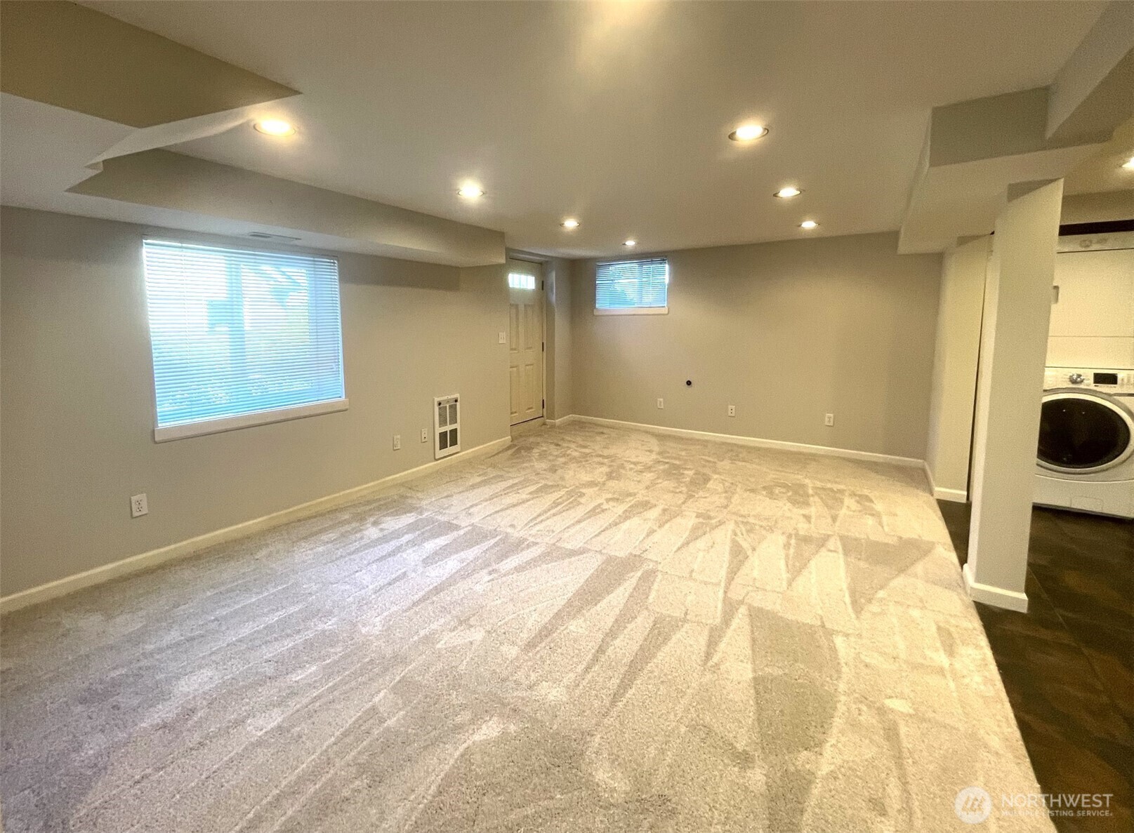 Property Photo: 4725 35th Avenue SW B WA 98126