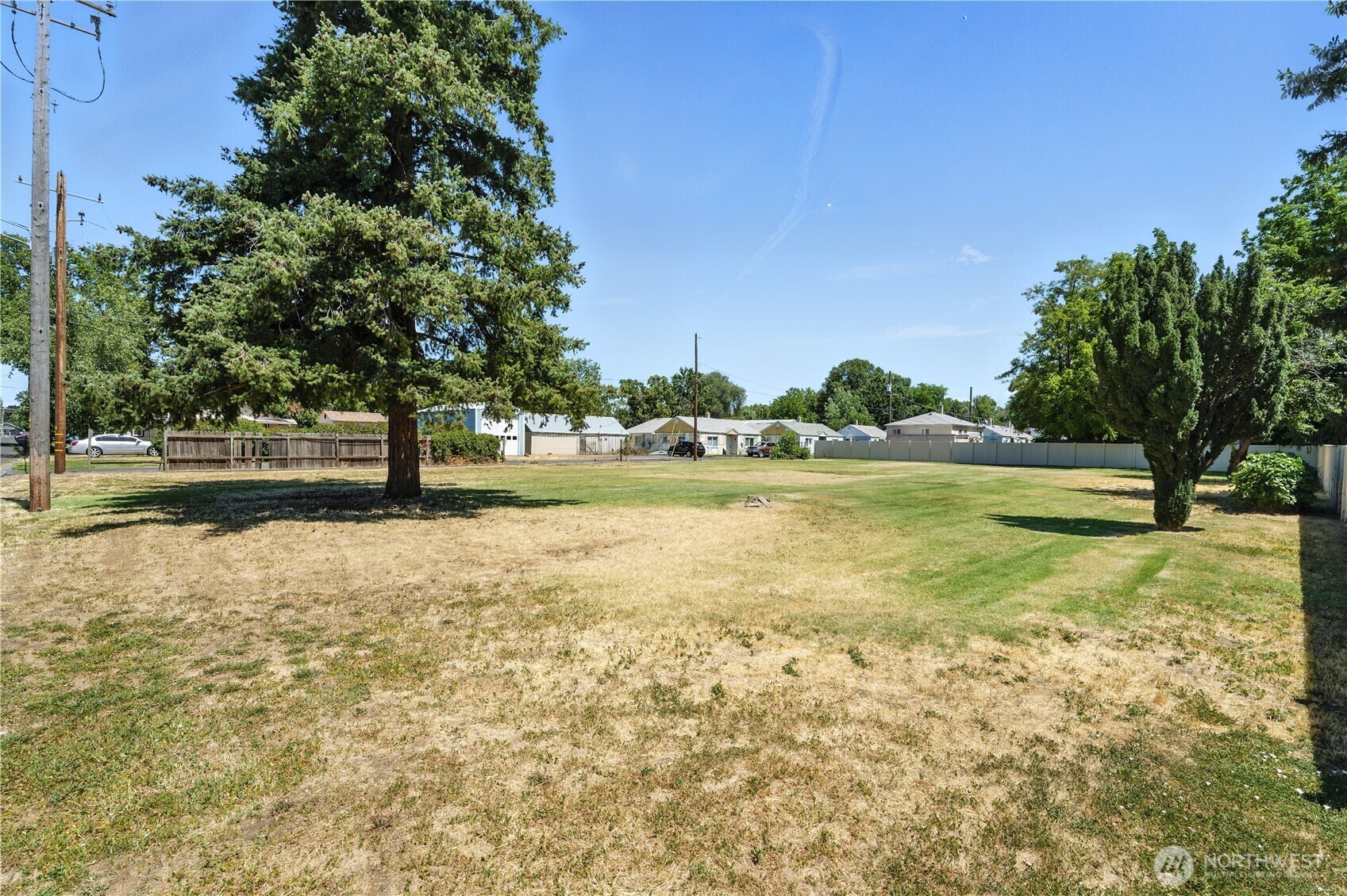 Property Photo: 715 SE Birch Avenue WA 99324