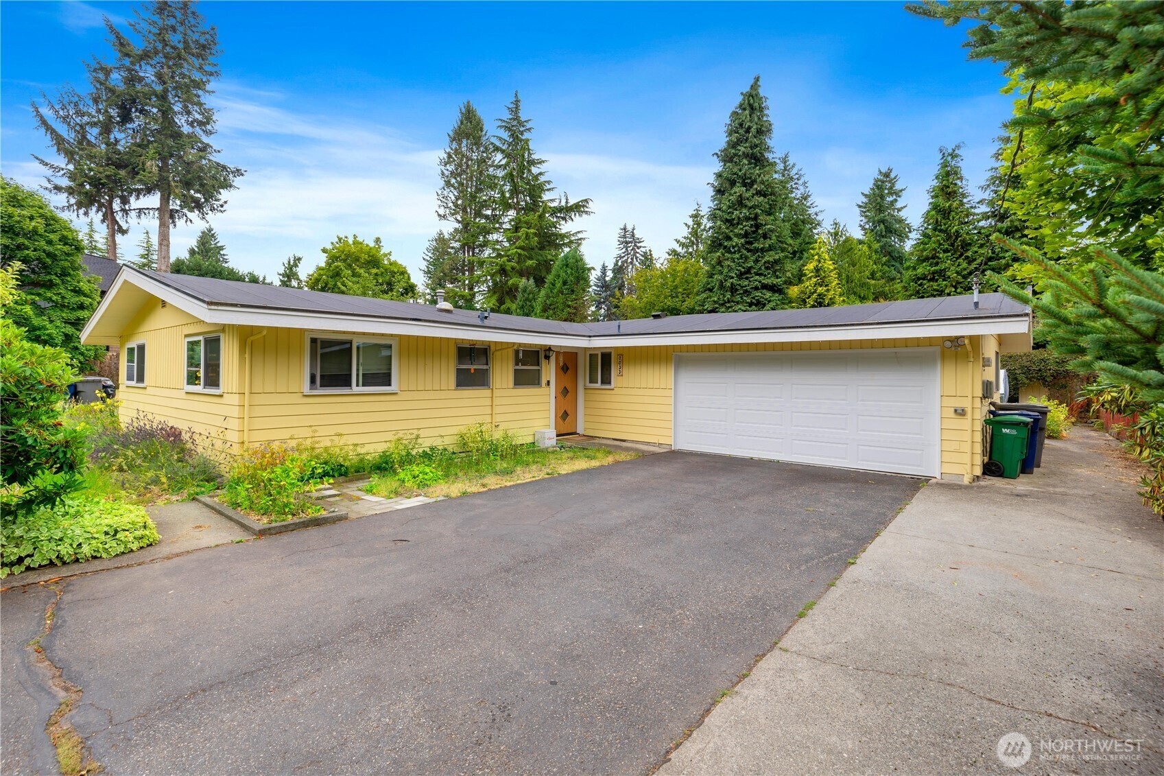 7033  127th Avenue NE  Kirkland WA 98033 photo