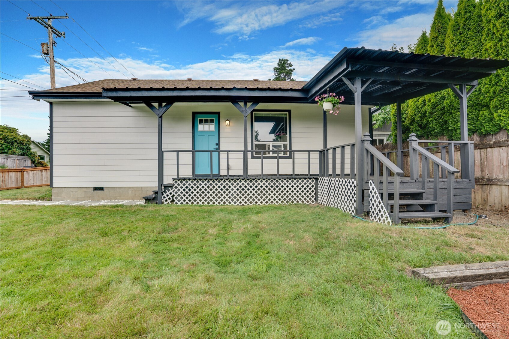 Property Photo:  1720  Madison Avenue NW  WA 98502 