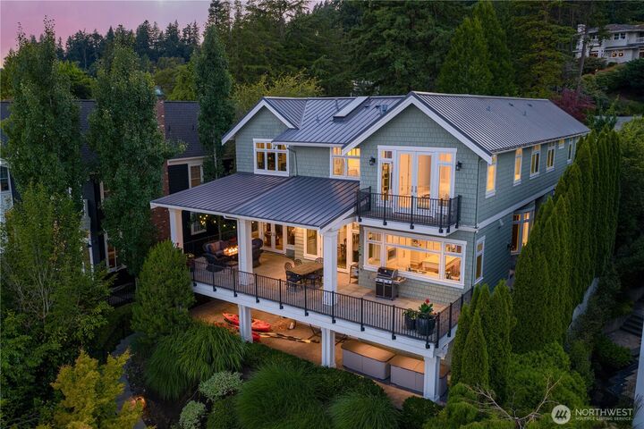 Property Photo: 8066 Avalon Place WA 98040