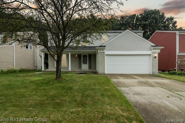 Property Photo:  43101 Lancelot Drive  MI 48188 