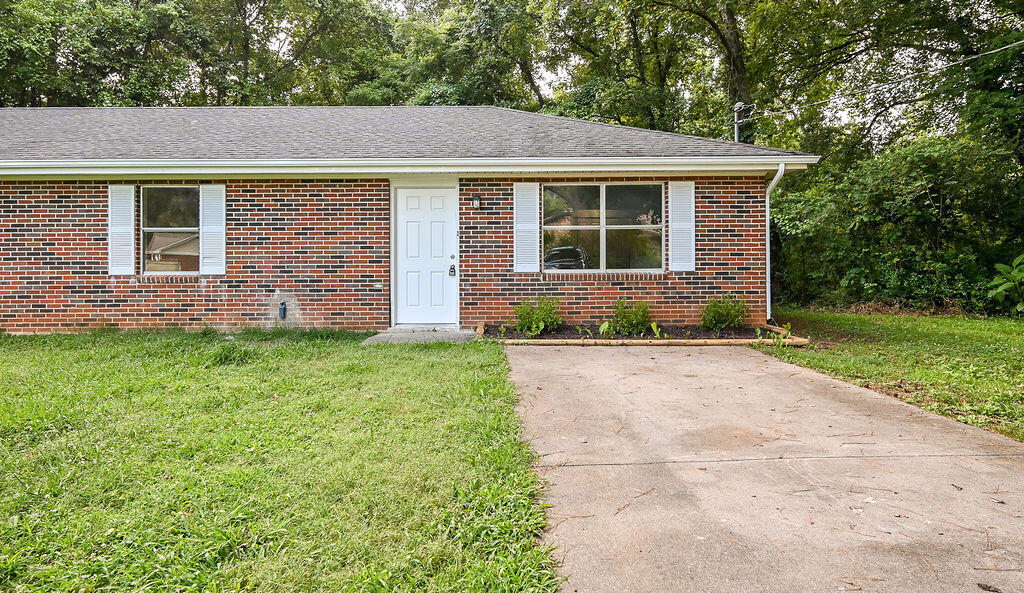 Property Photo: 2750 B J Mack Circle SW TN 37311