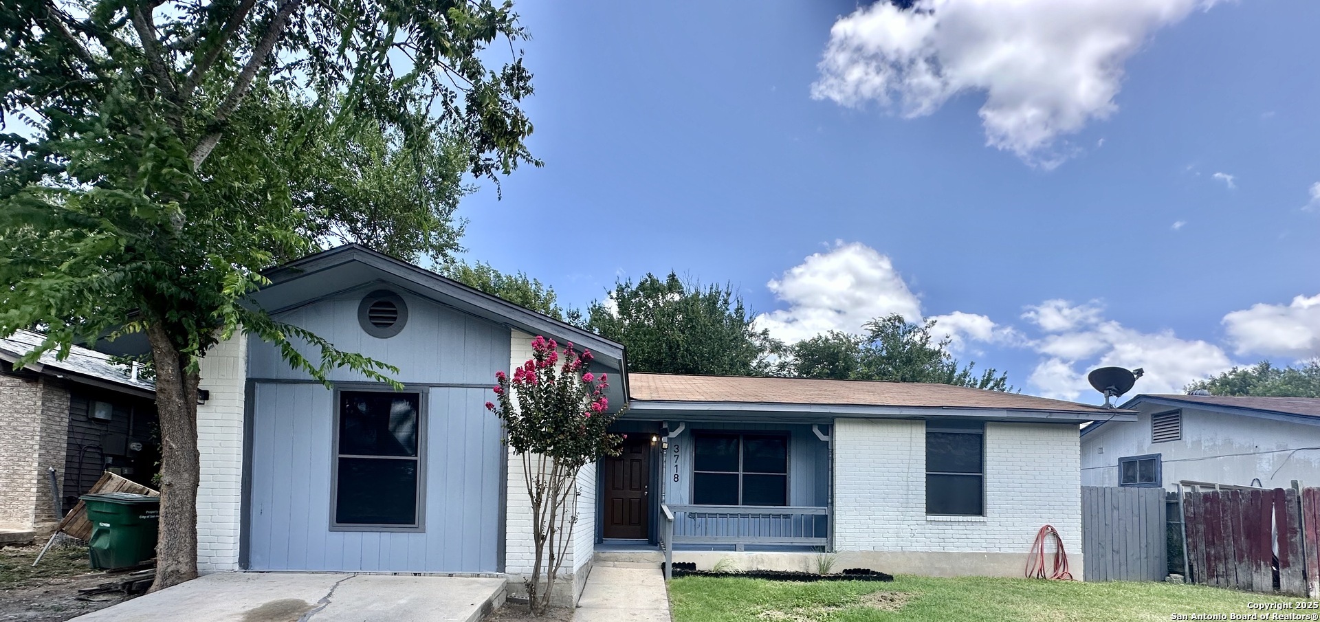 Property Photo: 3718 Bremen TX 78210