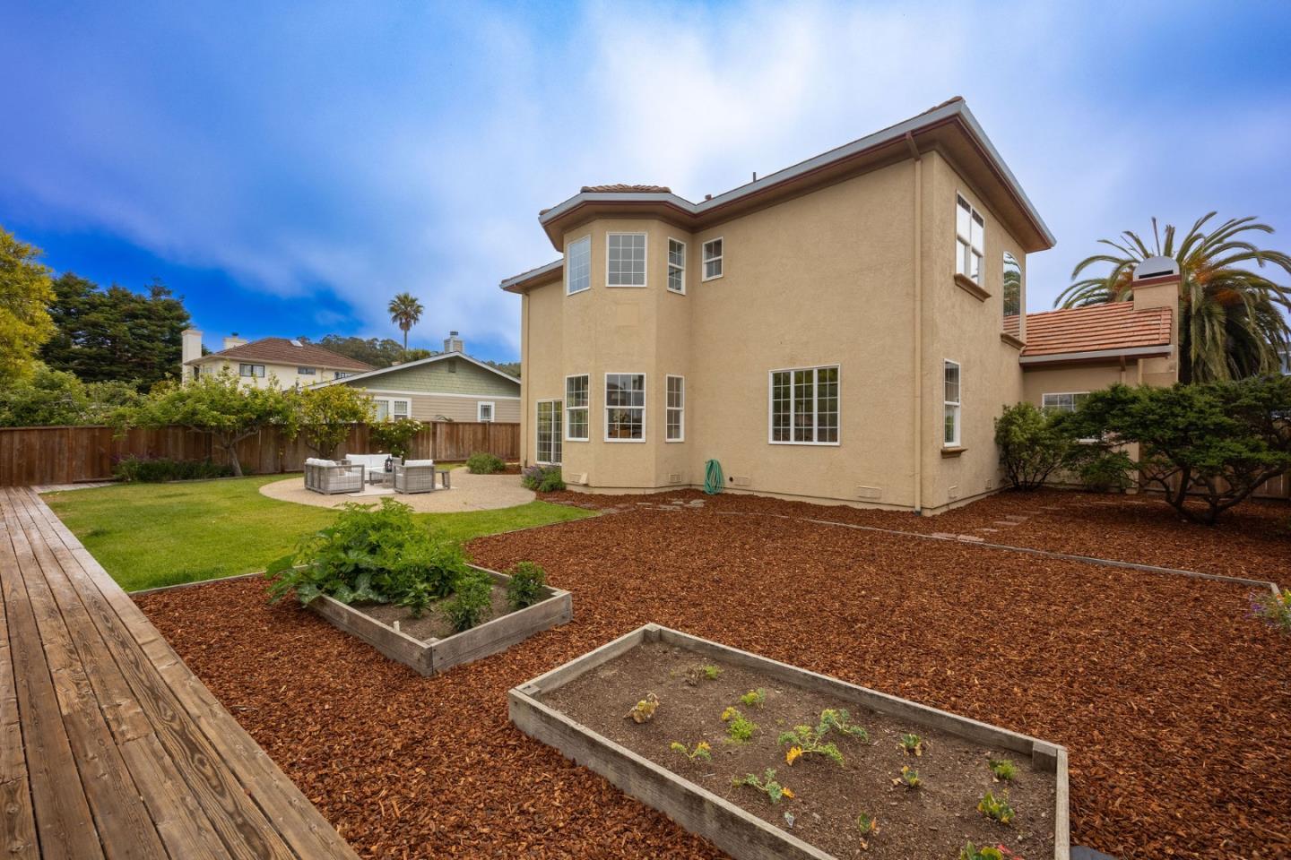 Property Photo: 608 Silver Avenue CA 94019