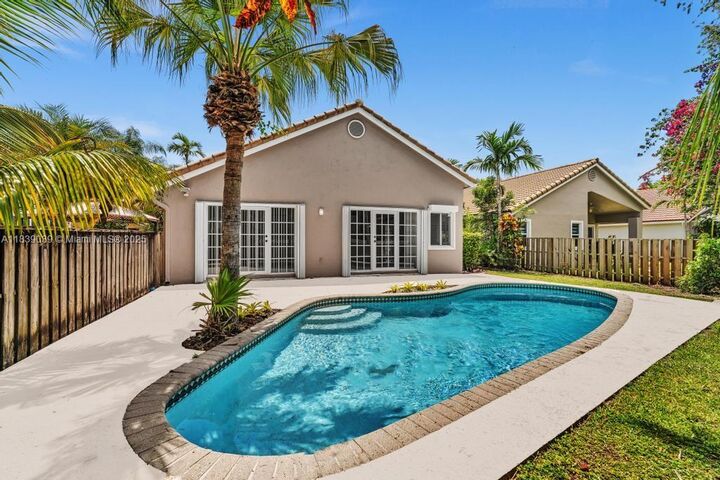 Property Photo: 269 NW 101st Ave FL 33324
