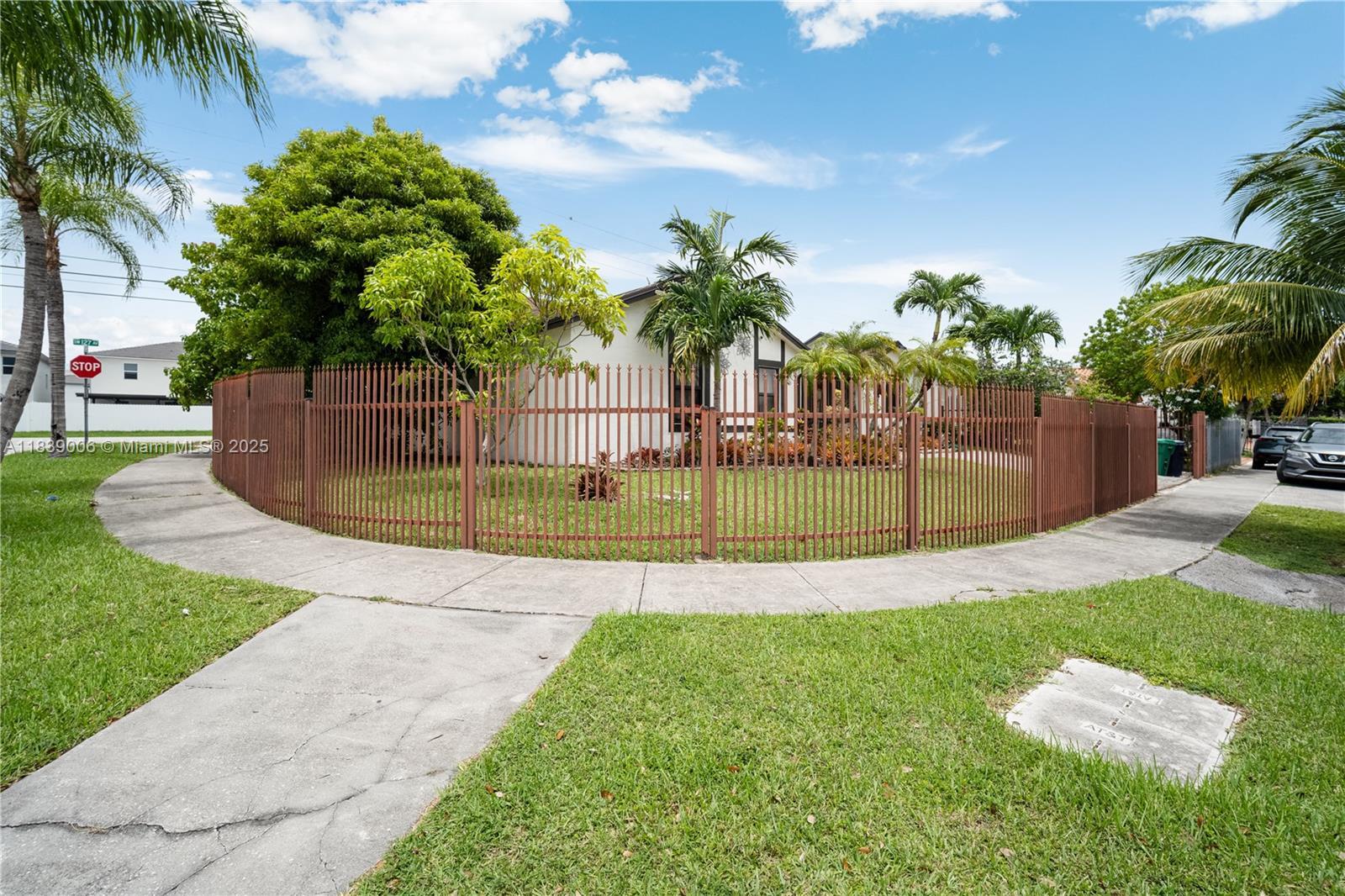 Property Photo: