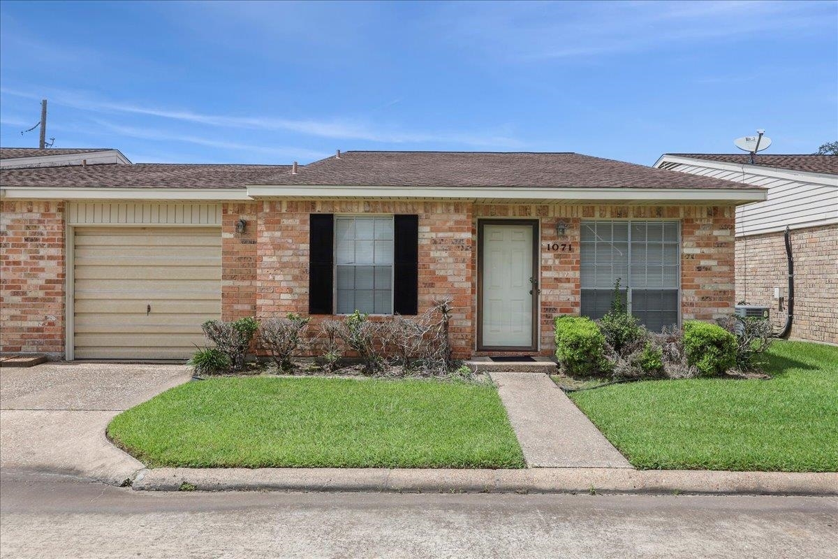 1071 Park Meadow Dr.  Beaumont TX 77706 photo