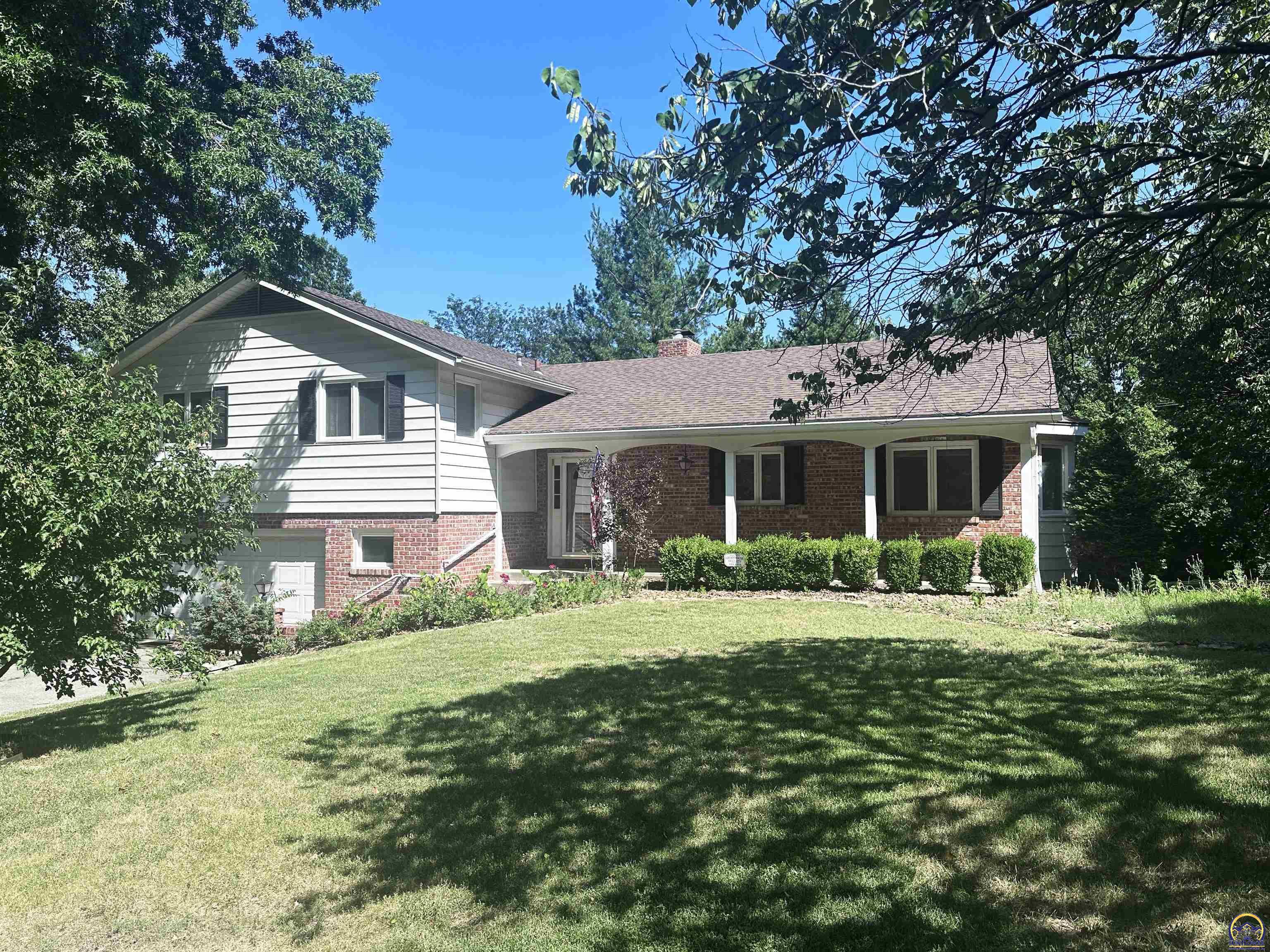 4909 SW Cedar Crest Rd  Topeka KS 66606 photo