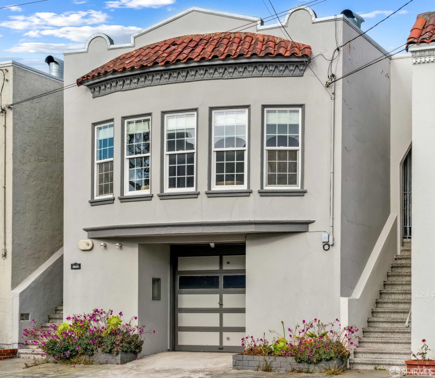 Property Photo: 1210 40th Avenue CA 94122
