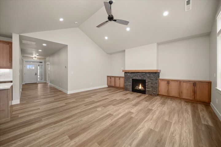 Property Photo:  18097 N Morton Ct  WA 99005 