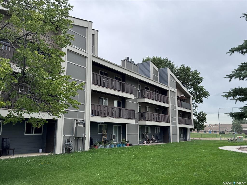 425 115th Street E 1537  Saskatoon SK S7H 2E5 photo