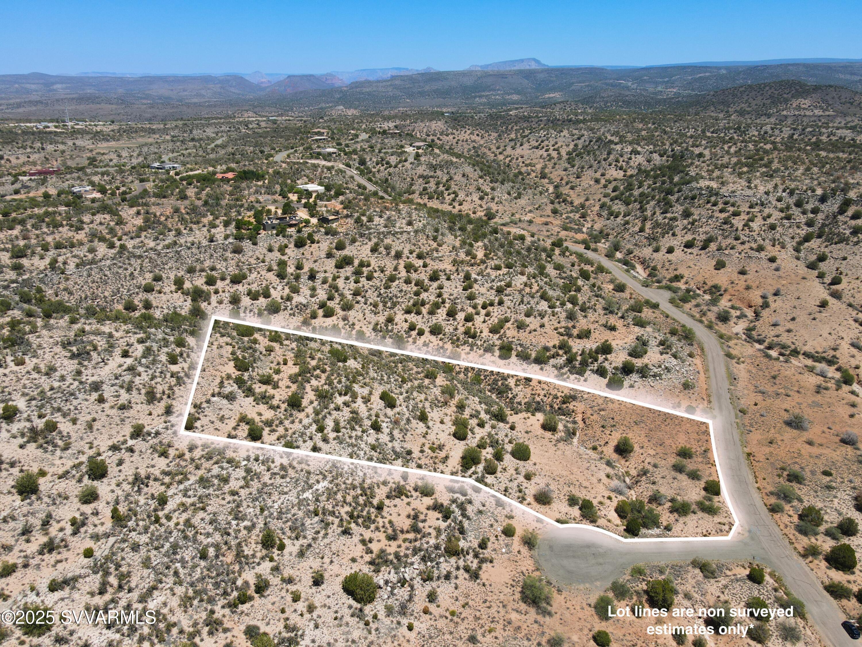 Property Photo: 4890 E Falcon View Court AZ 86335