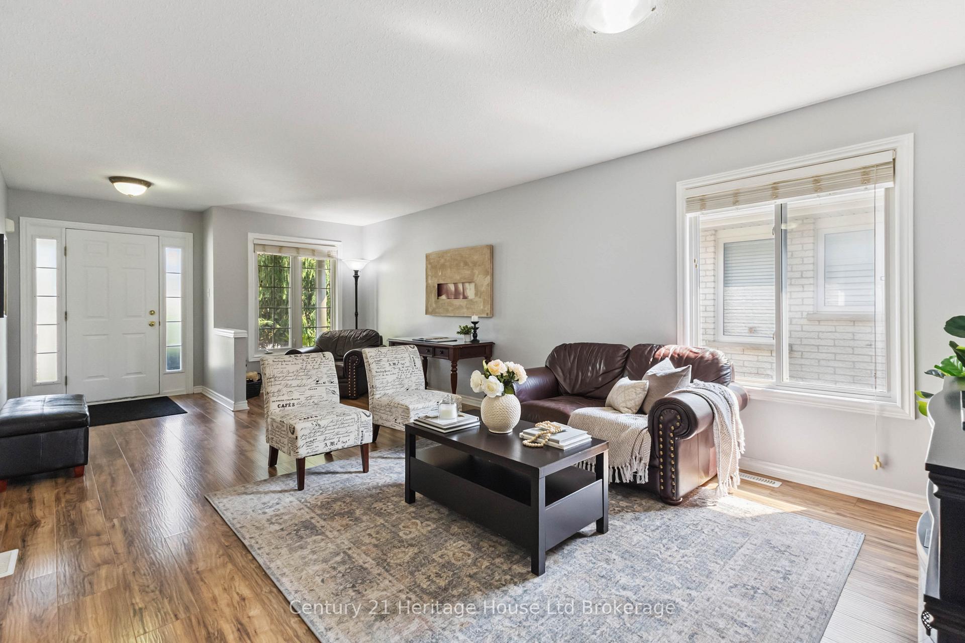 Property Photo: 2234 Thornicroft Crescent ON N6P 1T6