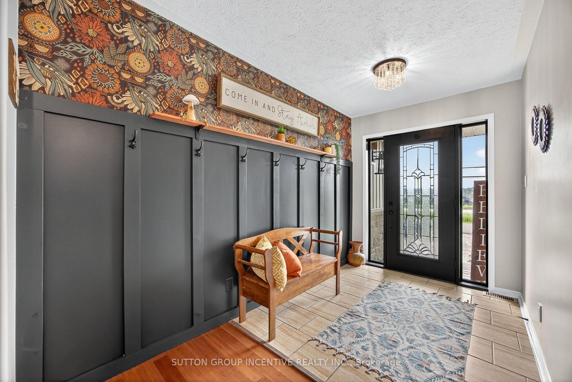 Property Photo:  1084 Harbourview Drive  ON L4R 5J4 