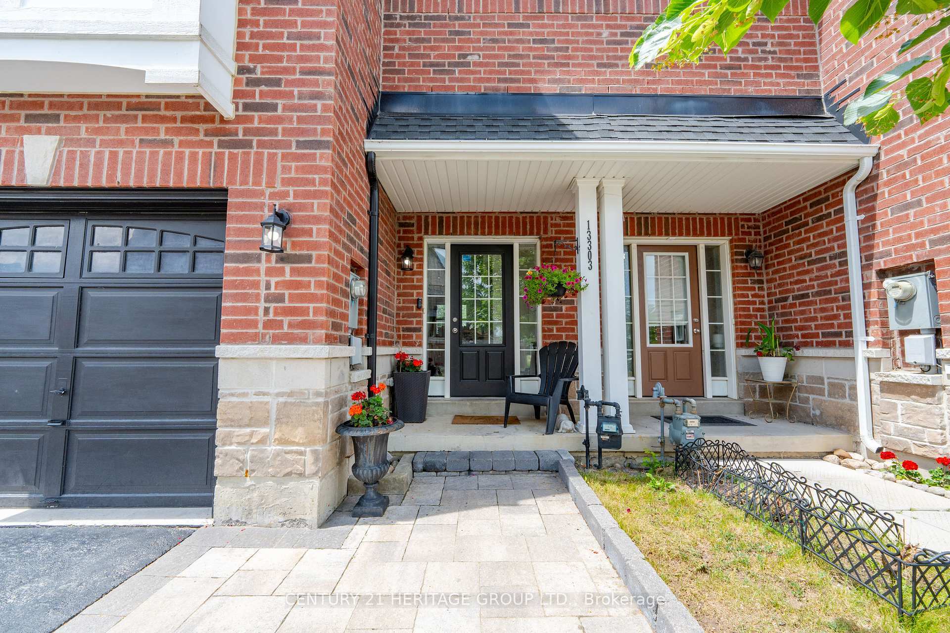 Property Photo:  13303 Bathurst Street  ON L4E 0Z6 