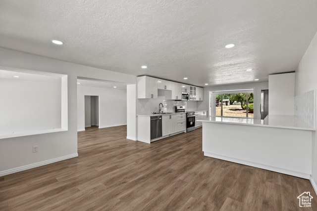 Property Photo: 1175 E 900 N UT 84043
