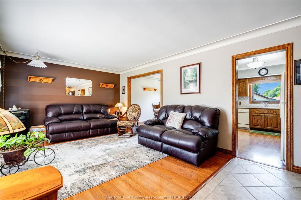 Property Photo: 1845 Fairlea Crescent ON N0P 2G0