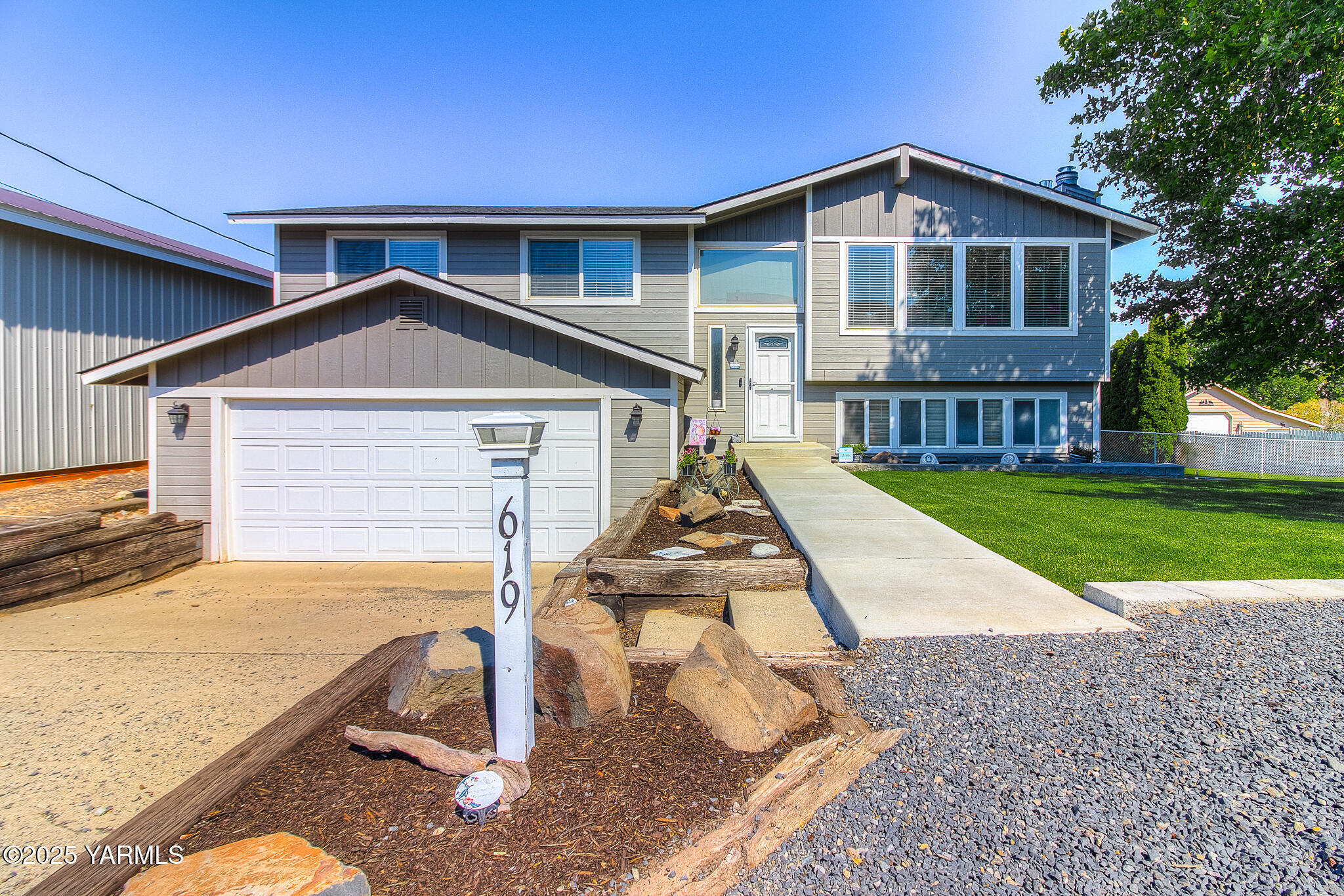Property Photo: 619 S 74th Ave WA 98908