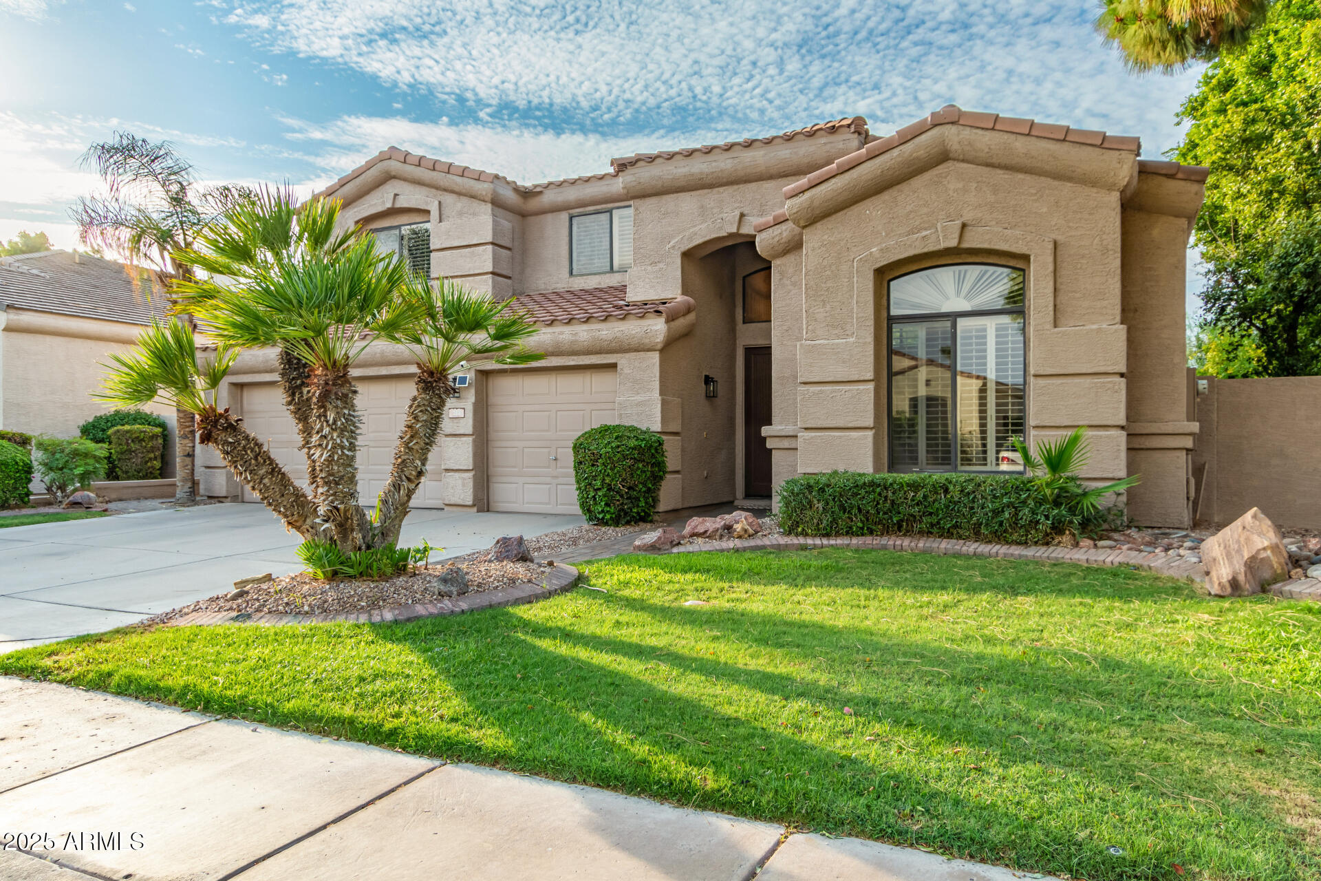 Property Photo: 714 W Desert Broom Drive AZ 85248