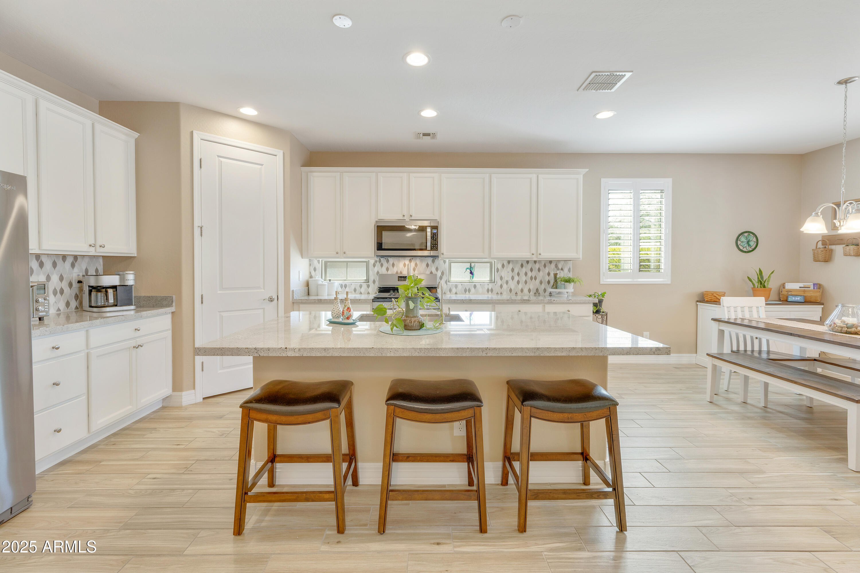 Property Photo: 10414 E Tahoe Avenue AZ 85212