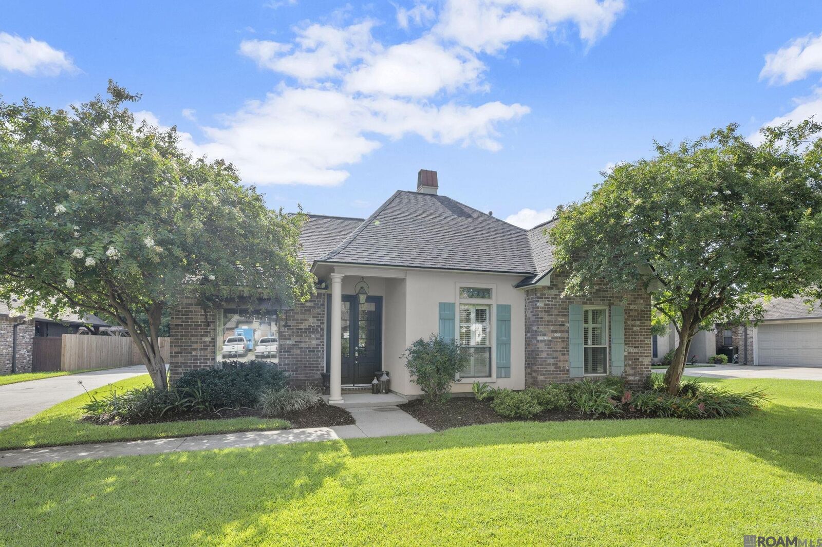 Property Photo: 12410 Sugarmill Dr LA 70734