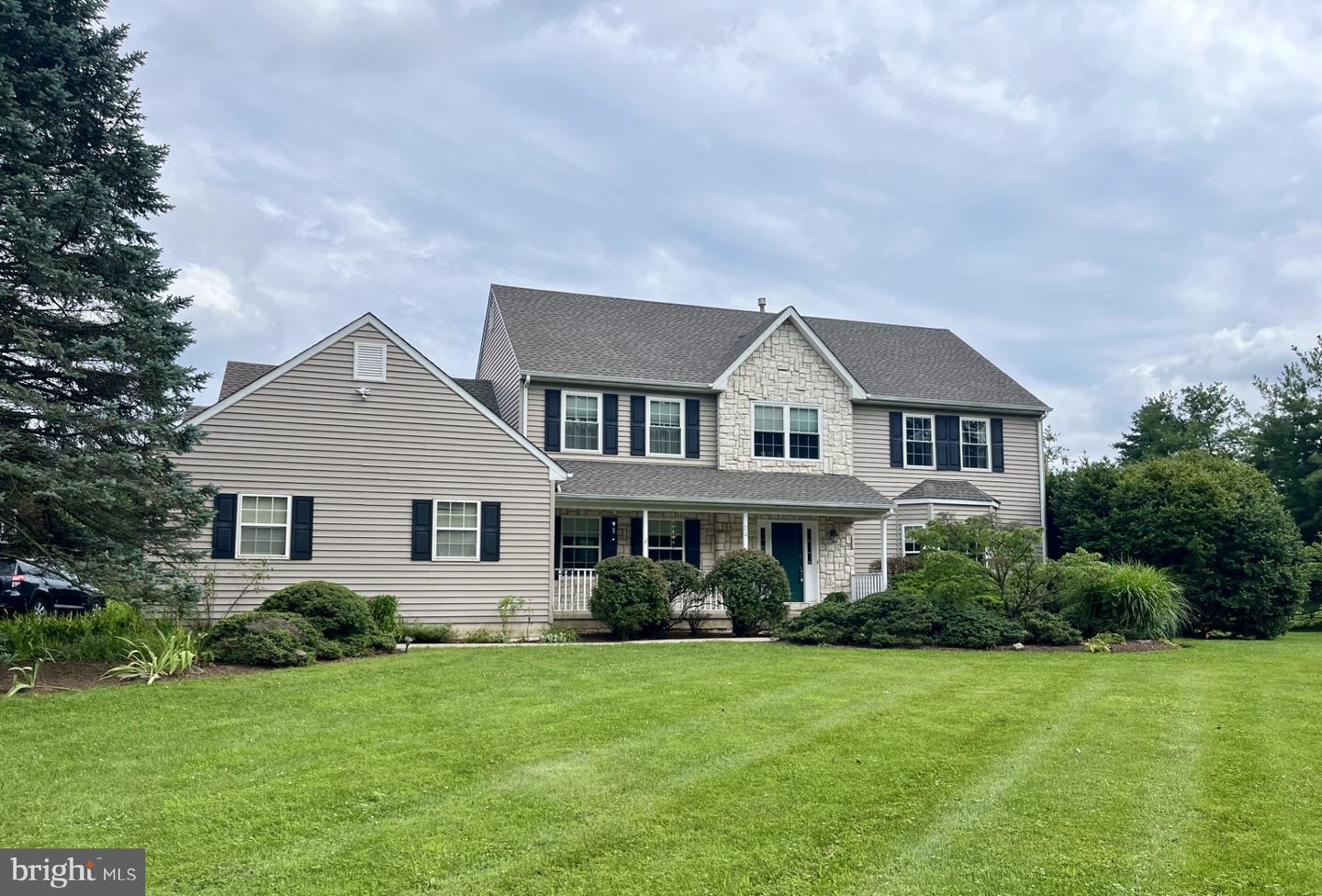 34 Shara Lane  Pennington NJ 08534 photo