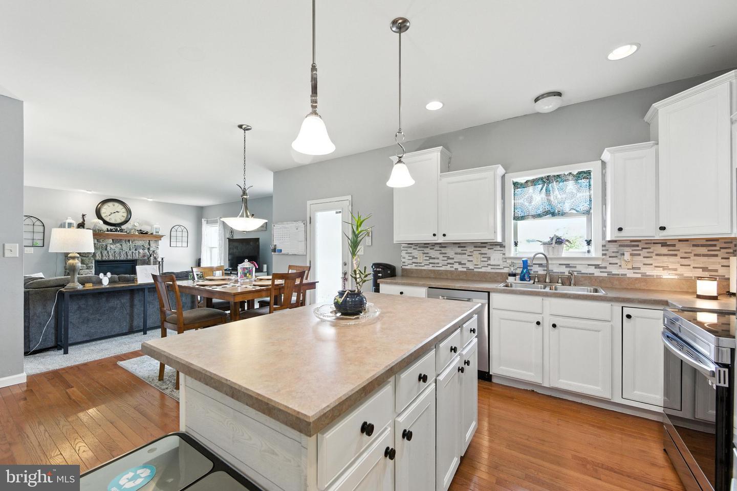Property Photo: 603 Lamborn Ridge Drive PA 19390