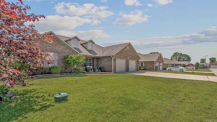 Property Photo: 5007 S 28th St. AR 72450