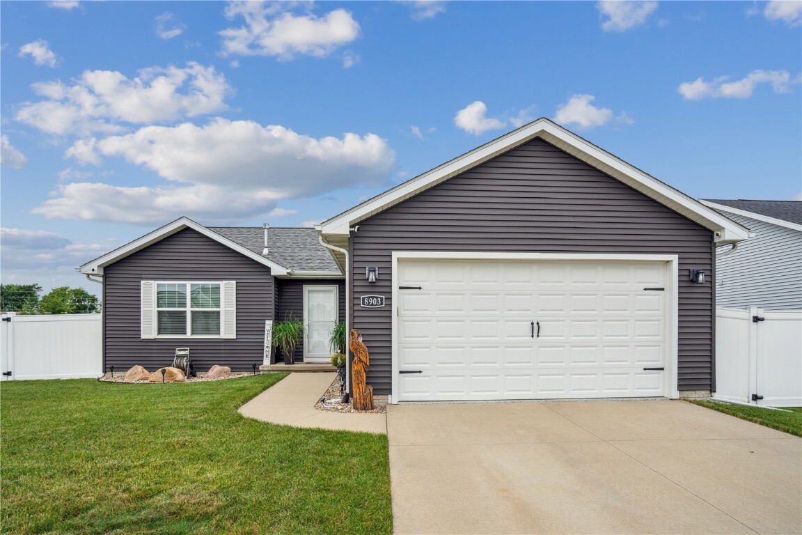Property Photo:  8903 Norway Drive NE  IA 52402 