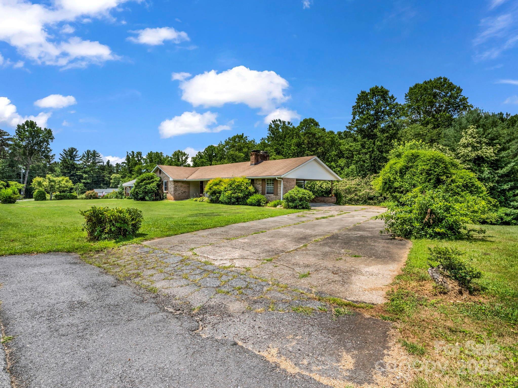 Property Photo:  14 Monte Vista Place  NC 28715 