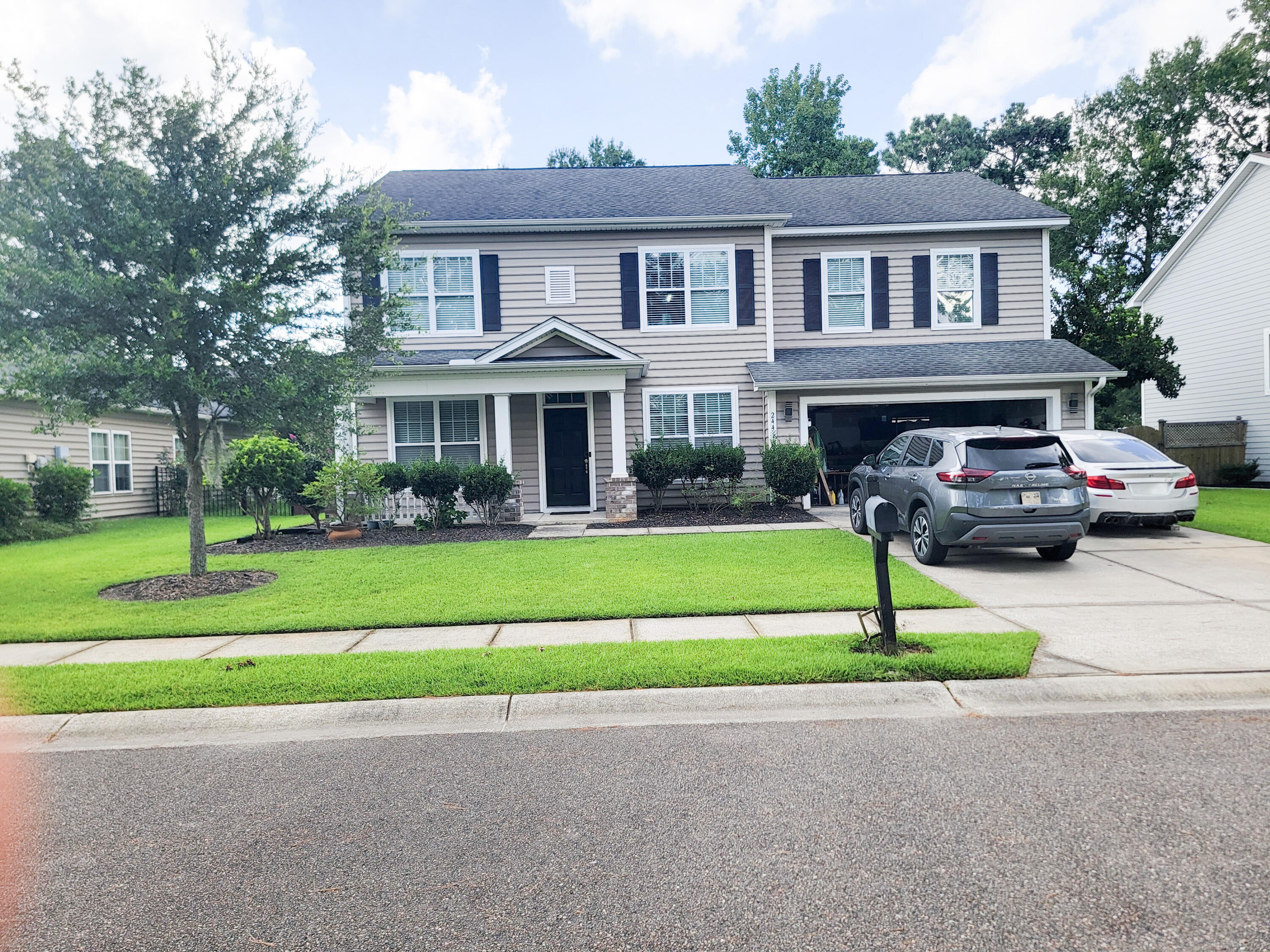 Property Photo: 244 Devonshire Drive SC 29461