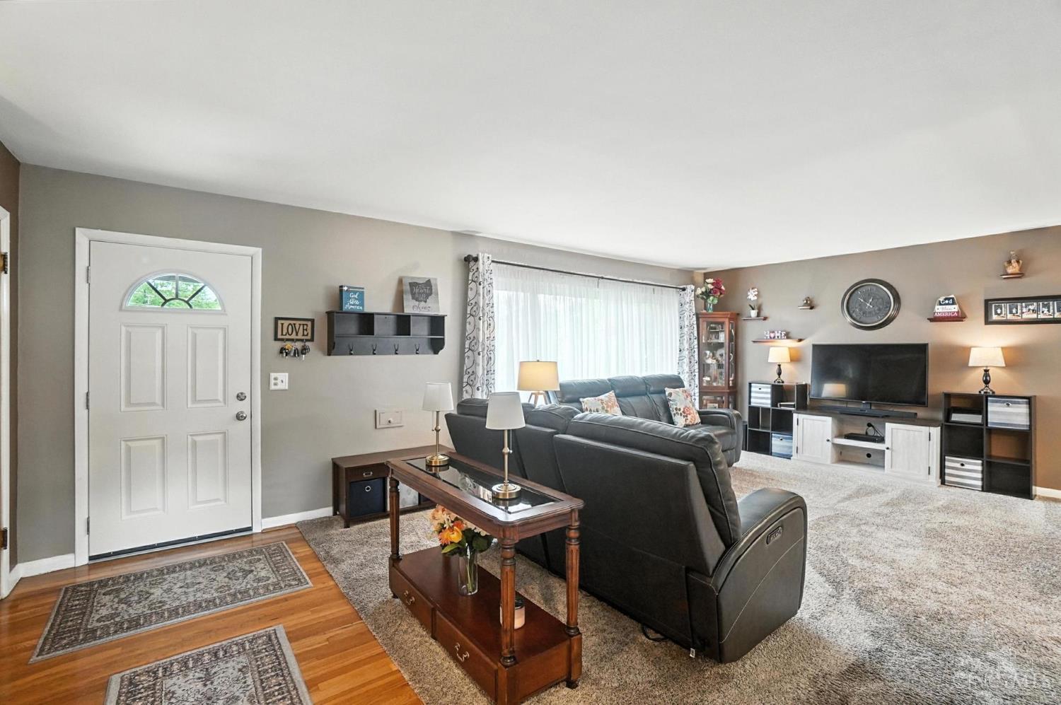 Property Photo: 5593 N Glen Road OH 45248