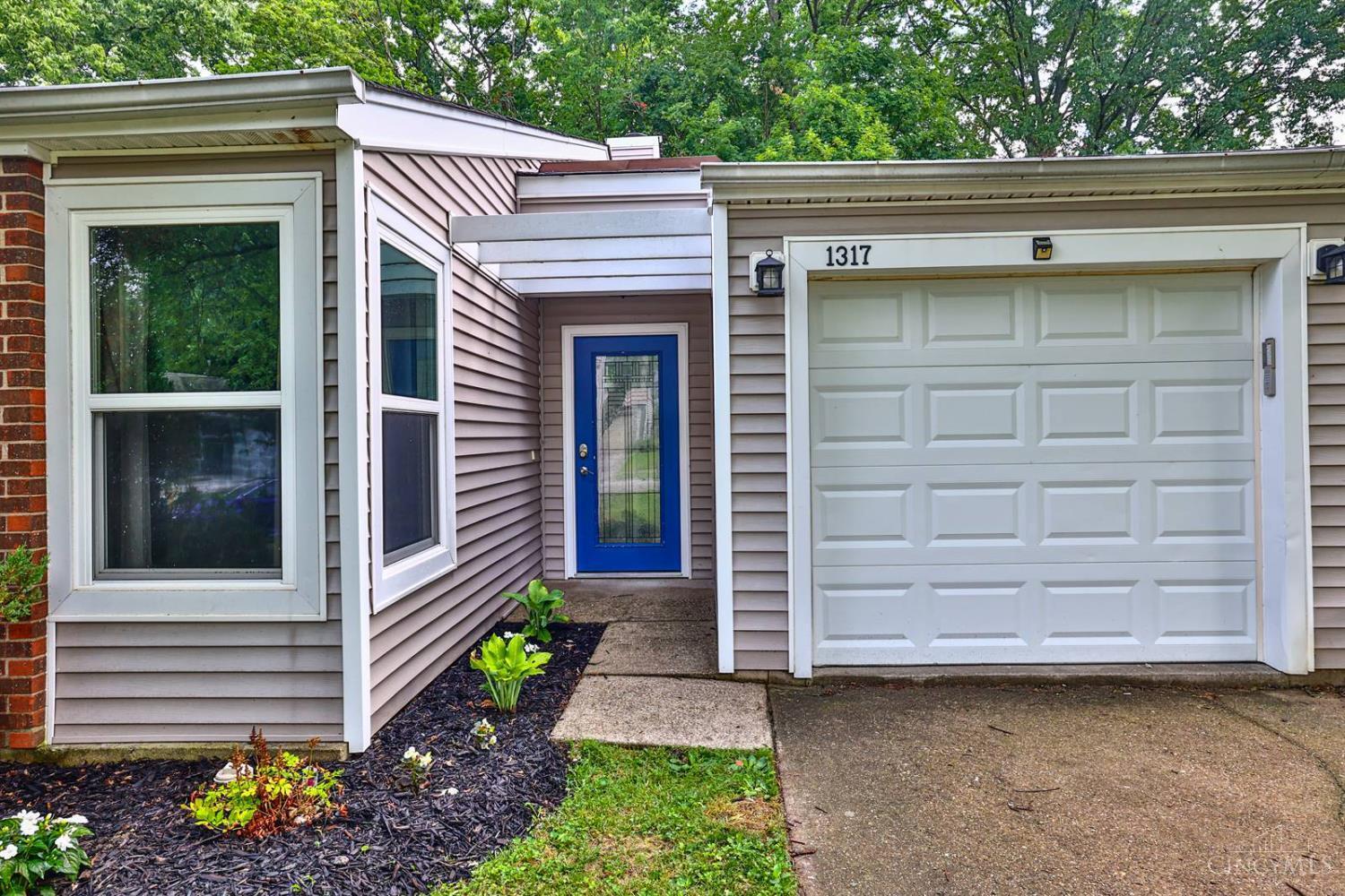 Property Photo: 1317 Tallberry Drive OH 45230