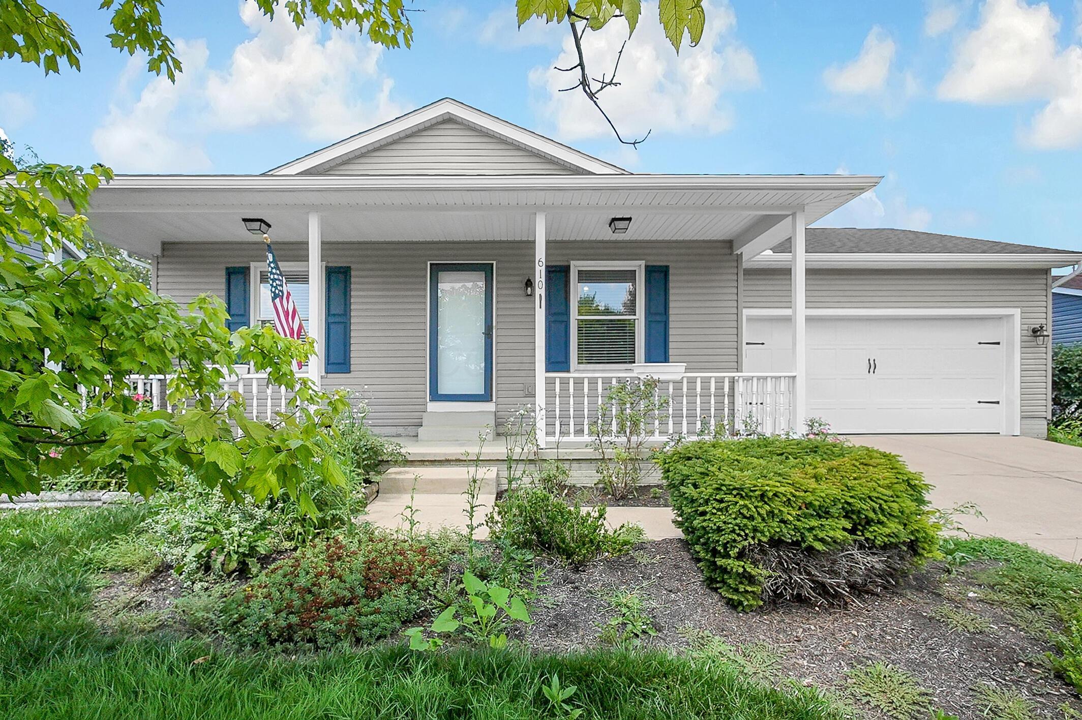 Property Photo: 610 Carriage Drive OH 43064