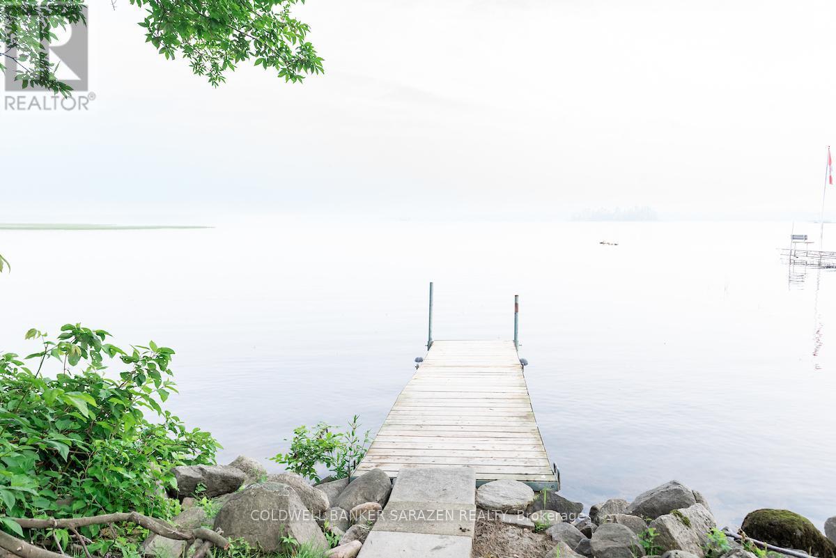 Property Photo:  351 Leavoy Lane  ON K7V 3Z8 