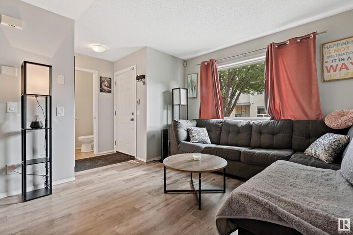 10909 106 Street NW 42  Edmonton AB T5H 4M7 photo