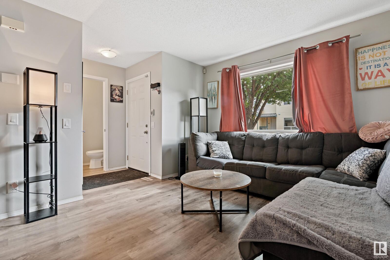 Property Photo:  10909 106 Street NW 42  AB T5H 4M7 