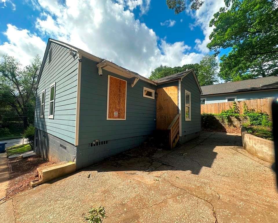 Property Photo: 398 Sawtell Avenue GA 30315