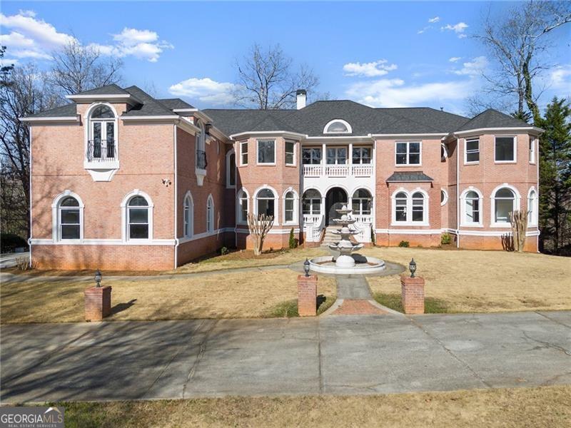 Property Photo: 10 Clubb Court GA 30005