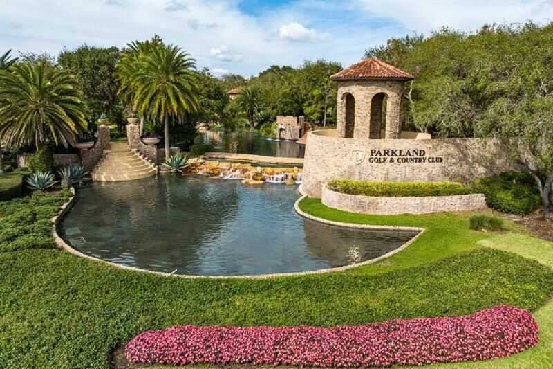 Property Photo:  7605 Old Thyme Ct 4B  FL 33076 