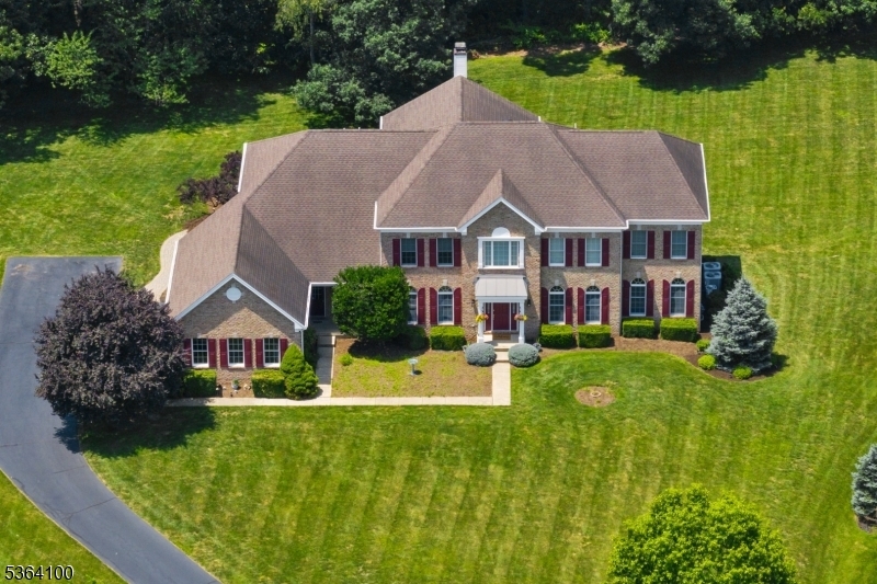 Property Photo: 3 Waterford Ct NJ 08822