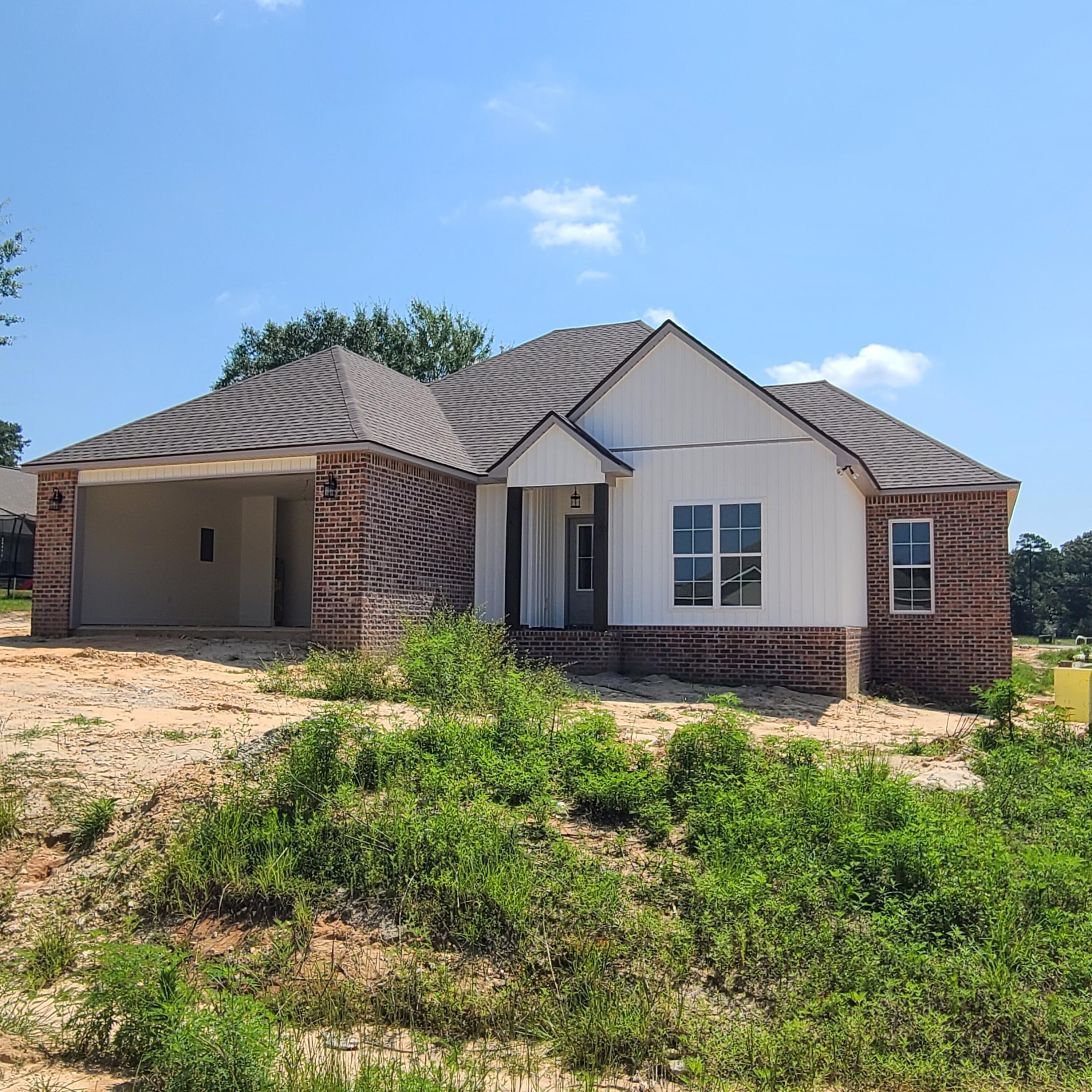 Property Photo: 11 Golden Oak MS 39402