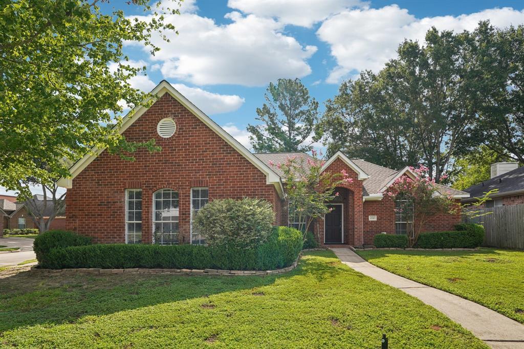 Property Photo: 1530 Hudgens Avenue TX 77493